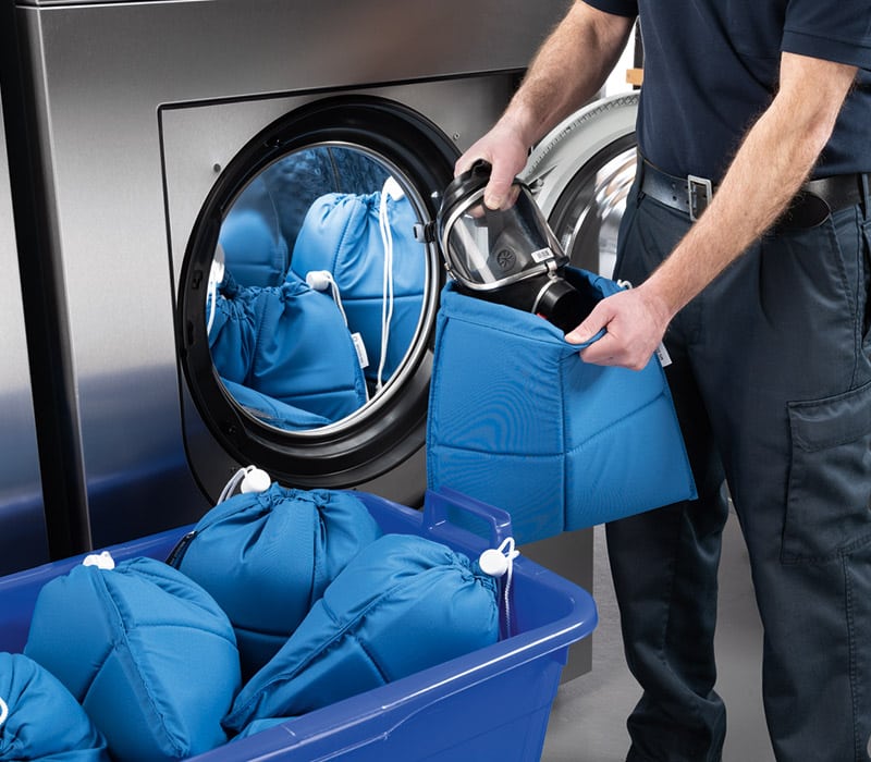 someone using a rental washing machine