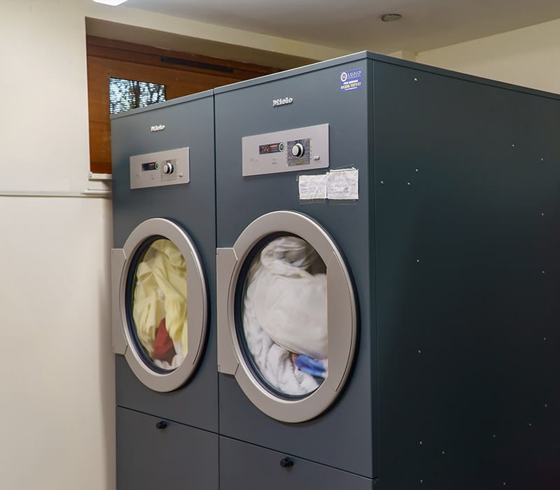 someone using a rental washing machine